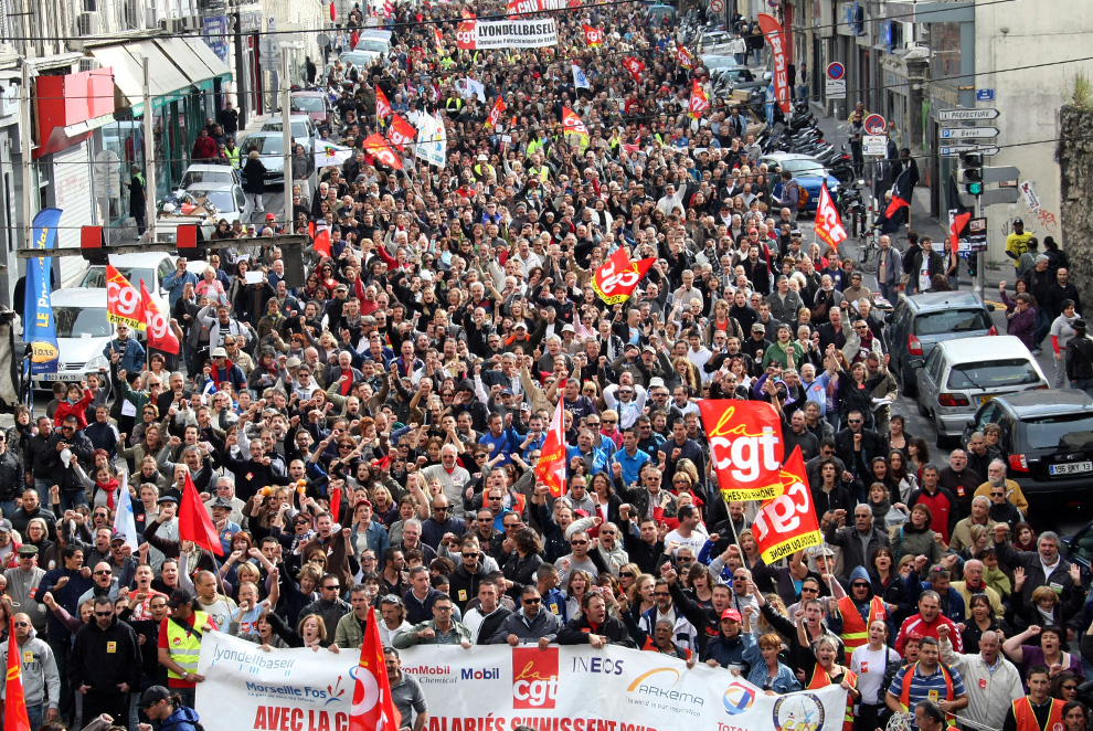 http://www.cgtfapt77.fr/wp/wp-content/uploads/2012/01/manifestation-CGT.jpg
